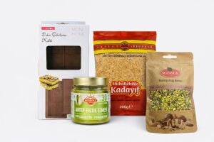 Dubai Çikolatası Seti 3 (Saffet Abdullah Çıtır Kadayıf + Fıstık Ezmesi + Toz Fıstık + Silikon Kılıf)